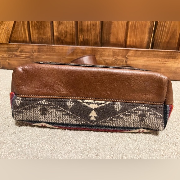 Handcrafted Leather Western Bag with Wool Inlay - Picture 7 of 10